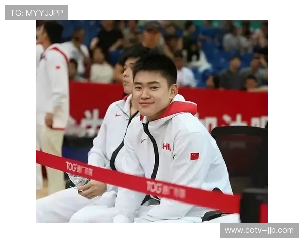 赵维伦罚球线上贡献得分,中国后卫逐渐适应比赛节奏 赵维伦罚球线上贡献得分,中国后卫逐渐适应比赛节奏