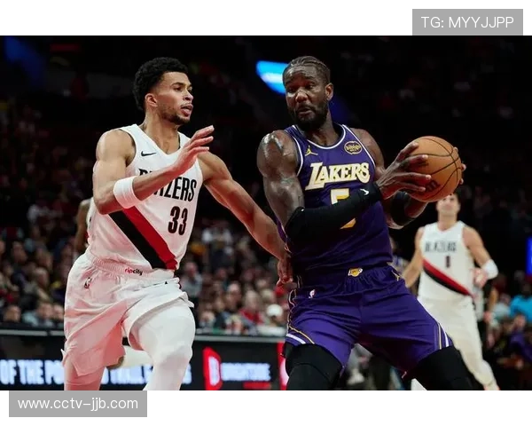 湖人队艾顿得分20+比赛战绩为9胜0负，内线得分成战绩晴雨表。